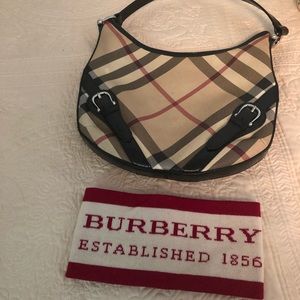 Burberry purse and headband